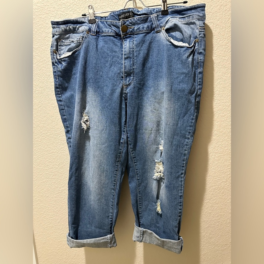 Forever 21 women’s plus capri